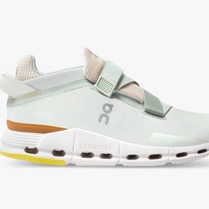 ON shoes Cloudnova Wrap ON Running size 7.5 womens , like new - worn 2x